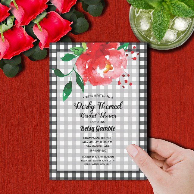 Convite Derby Rosa Gingham Chá de panela (Red rose on black and white gingham Derby-themed bridal shower invitations)