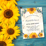Convite Derrame de girassol de aniversário<br><div class="desc">Para uma festa de aniversário de 40ª (ou qualquer idade). Um fundo de cor aquosa ouro decorado com girassóis de cor aquosa,  eucalipto verde e folhas de ouro. Pó de ouro puro. Personalize e adicione seus nomes e detalhes do casamento.</div>
