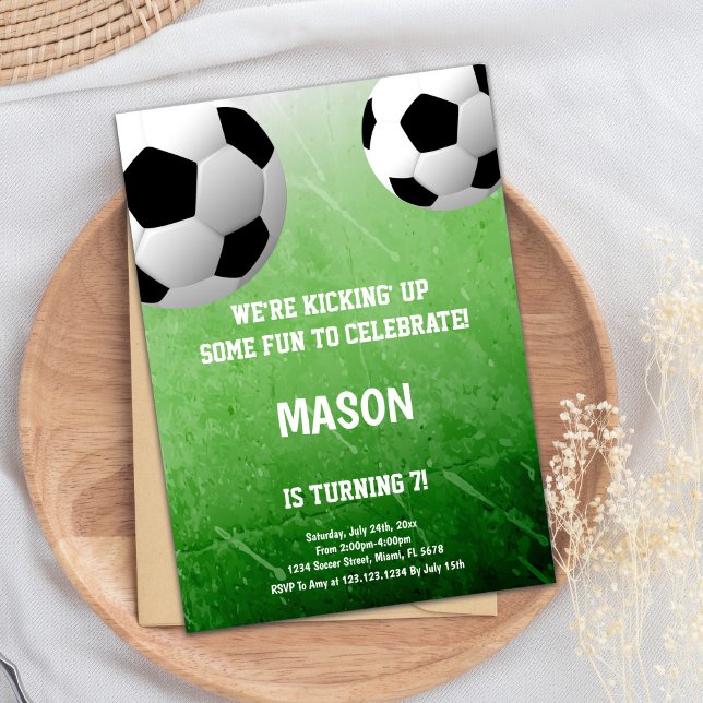 Convite Design de Festa Verde de Futebol (2 Balls Soccer Birthday Invitations)