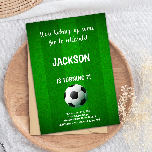 Convite Design do Partido Esportivo de Linha de Campo (Green With Line Soccer Birthday Invitations)