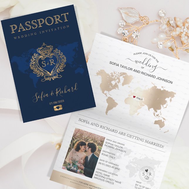 Convite Destino Passaporte Dourado Crest Itália (crest and world map wedding passport)