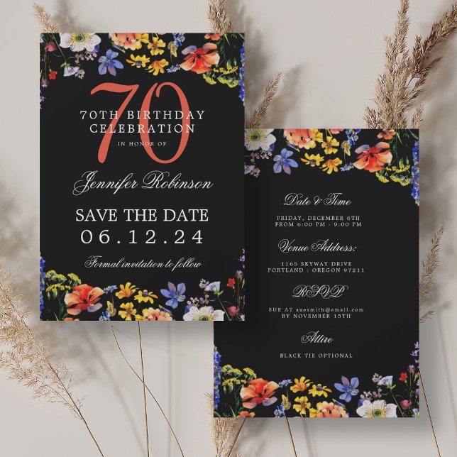 Convite Detalhes da data de salvamento do 70 de flor selva (Wildflower 70th Birthday Save Date Details Black Invitation)
