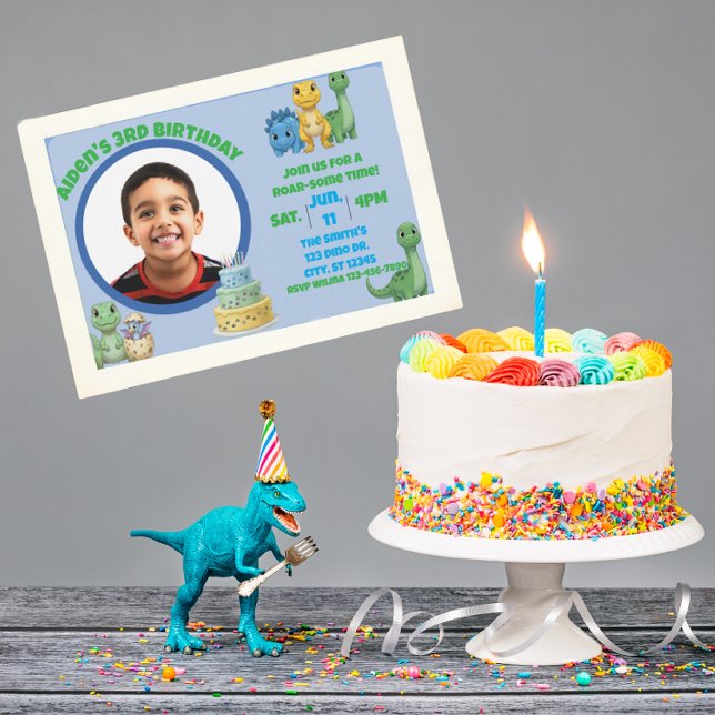 Convite Dinossauro Azul Fofo com Aniversário de Foto (Criador carregado)