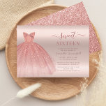 Convite Doce 16 Moderno 16.º Aniversário<br><div class="desc">Um bonito,  moderno e chic doce convite de 16 anos,  com vestidos de ouro falso rosa e salpicos reluzentes contra fundo branco rosa-claro. Adicione facilmente os detalhes do aniversário clicando no botão "Personalizar"</div>