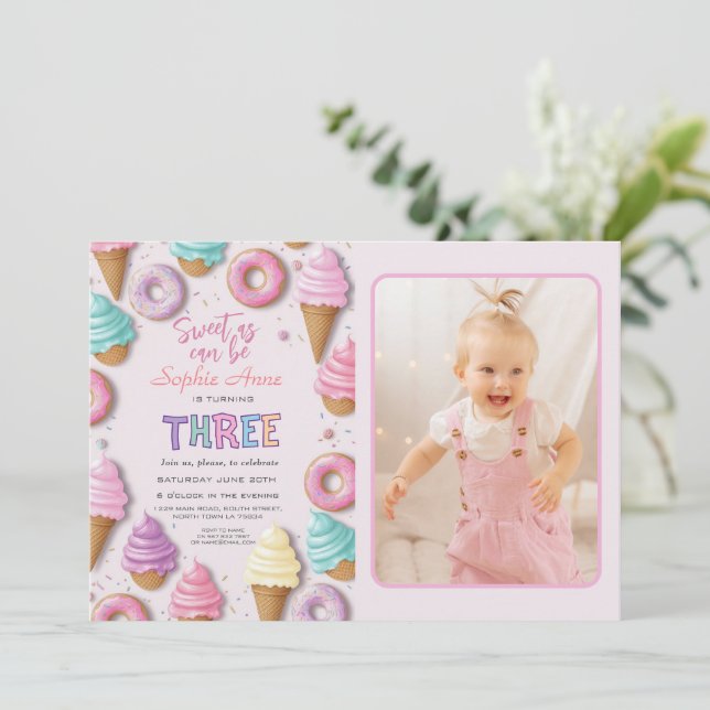 Convite Doce Como Pode Ser aniversário de 3 anos De Rapari (Em pé/Frente)
