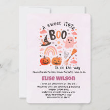 Doce pequeno Halloween boo está a caminho