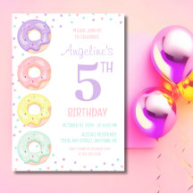 Donuts Doces Coloridos com Confeitos para Aniversá