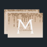 Convite Dourada Glitter Quinceanera Salve a Data<br><div class="desc">Dourado Sparkle e Coletor de Glitter Quinceanera Celebration Nome Monograma e Salvar Inicialmente o Convite de aniversário de Data. Este convite é perfeito para o Dourado Sparkle Glitter Quinceanera Party,  que está a tentar celebrar no Dourado.</div>