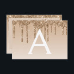 Convite Dourada Glitter Sweet 16 Salvar a Data<br><div class="desc">Dourado Sparkle e gotejando o Glitter Doce Dezesseis Monogramas e Salve Inicialmente o Convite de aniversário de Data. Este convite é perfeito para a Dourada Festa de aniversário Sparkle Glitter Sweet 16 que está a tentar celebrar no Dourado.</div>