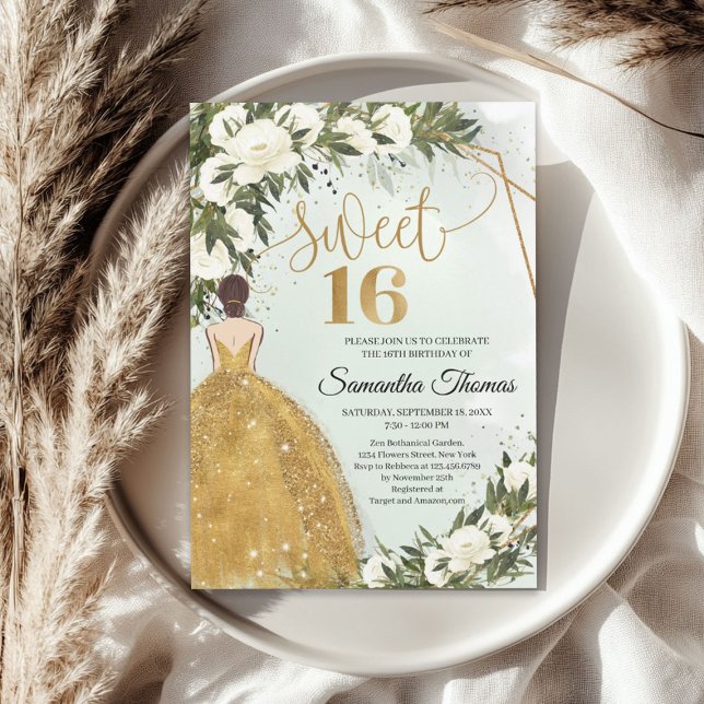 Convite Dourado vestido rosas brancas verde folhagem de ol (Gold dress white roses greenery olive foliage invitation)