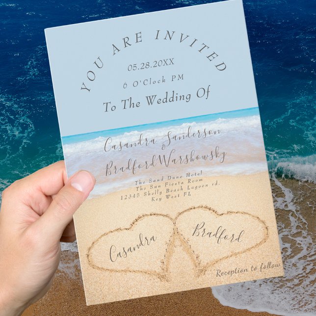 Convite Dusty Blue Beach Wedding 2 Hearding Sand Wedding (Criador carregado)