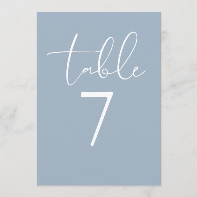 Convite Dusty Blue Elegant Modern Script Table Number (Frente)