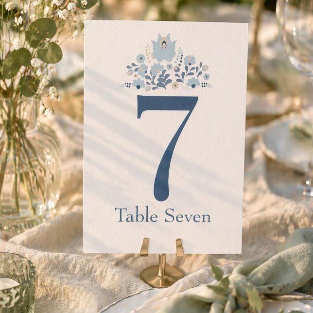 Convite Dusty Blue Floral Custom Table Number (Dusty blue wedding table number card, elegant floral design, rustic garden wedding decor)