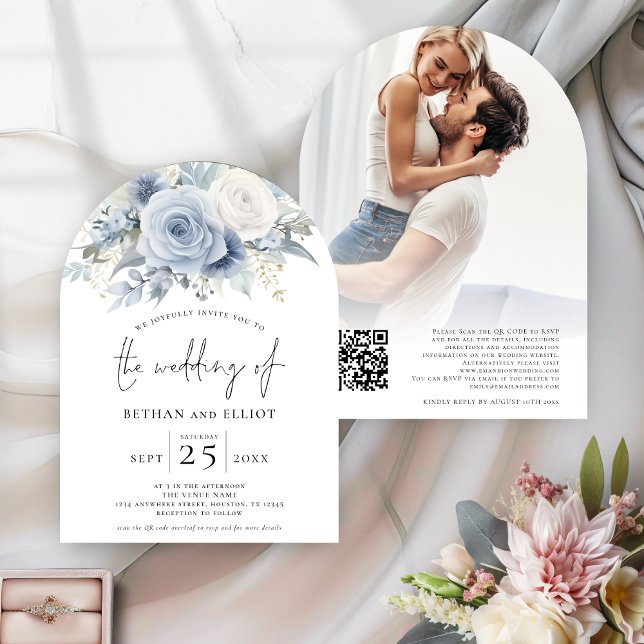Convite Dusty Blue Florals Foto QR Code Arch Casamento (front and back view)