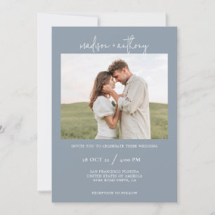 Convite Dusty Blue Na moda Script com Photo Wedding