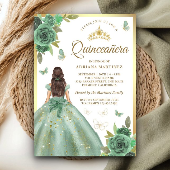 Convite Dusty Sage Green Borboleta Floral Quinceanera (Criador carregado)