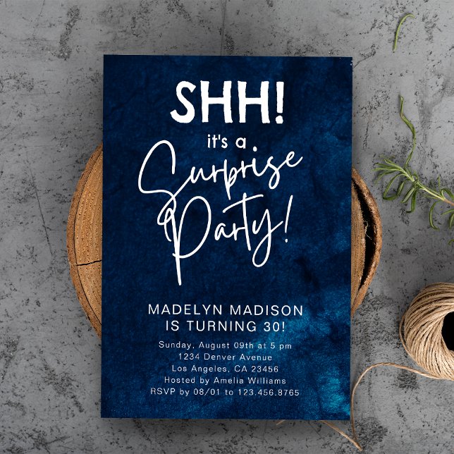 Convite É! Marinho Surpresa Blue Watercolor (SHH! Surprise Birthday Party Navy Blue Watercolor Invitation
)
