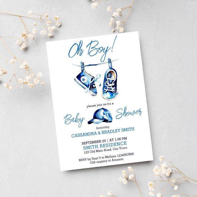 Convite É um menino calçado azul um boné simples moderno (Oh boy baby shower template invitation digital download sports cap baby sneakers blue modern invite)