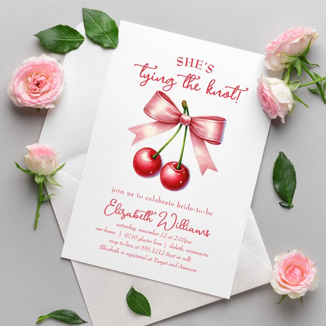 Convite Ela Está Amarrando o Nó Coquette Cereja Chá de Noi (She's Tying the Knot Coquette Cherry Bridal Shower Invitation)