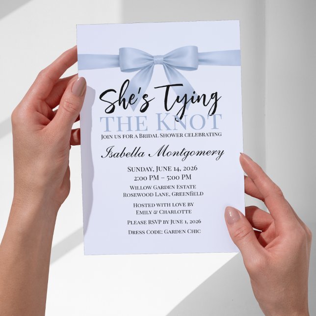 Convite Ela Está Amarrando o Nó Tema Arco Azul Céu (She’s Tying the Knot Theme Sky Blue Bow Invitation
)