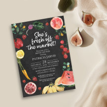 Ela está fora do Mercado Market Farmers Bridal Sho