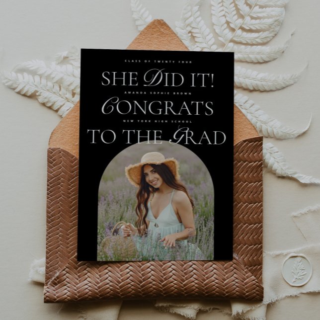 Convite Ela Fez A Formatação Moderna De Fontes Híbridas De (Criador carregado)