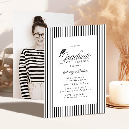 Convite Elegância Clássica Listrada em Script Foto Graduaç