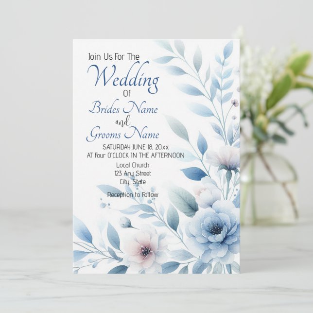 Convite Elegant Blue Floral Wedding Invitation (Em pé/Frente)