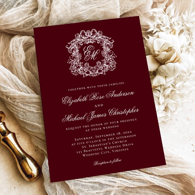 Convite Elegant Dark Burgundy Monogram Crest Wedding (Criador carregado)