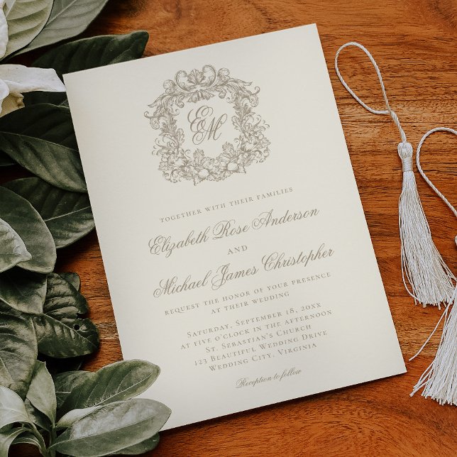 Convite Elegant Ivory Monogram Crest Wedding (Criador carregado)