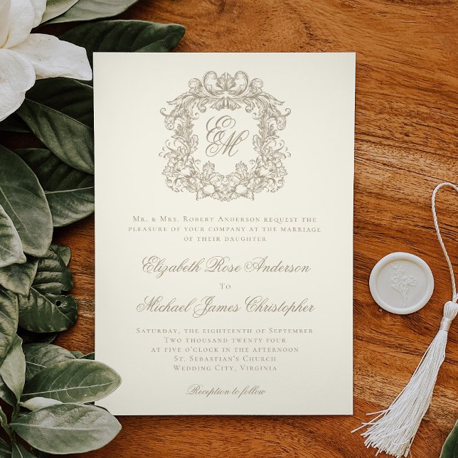 Convite Elegant Ivory Vintage Crest Monogram Wedding (Criador carregado)