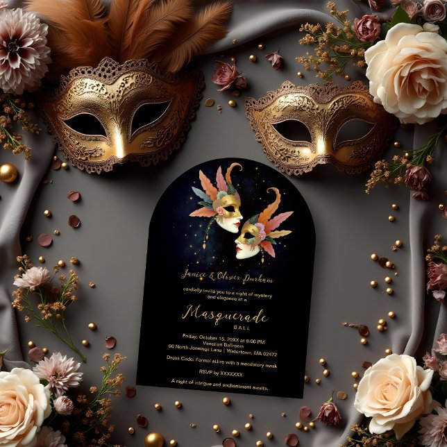 Convite Elegant Masquerade Masks with Gold Effect Accents  (Elegant Masquerade Masks with Gold Effect Accents Masquerade Ball Invitation Cards. )