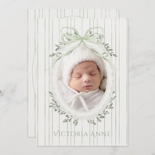 Convite Elegant Sage Green Baby Girl Birth Announcement (Frente/Verso)