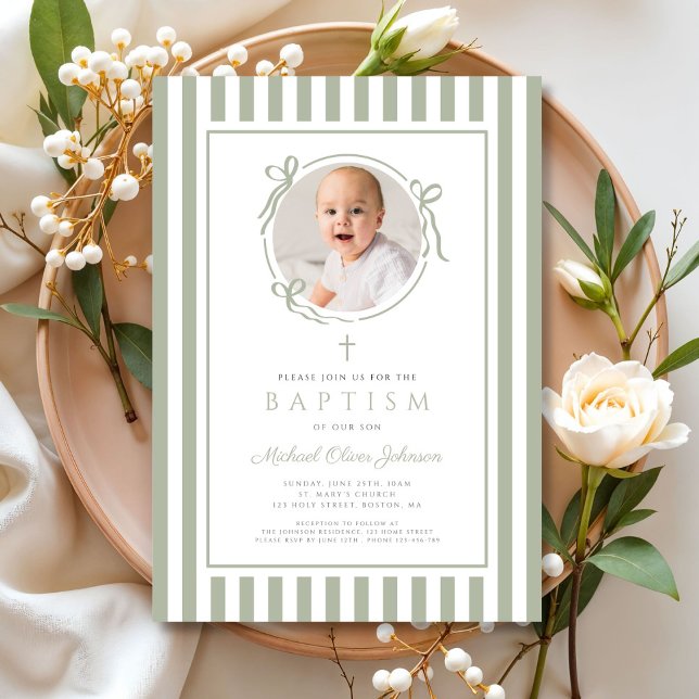 Convite Elegant Sage Green Bow Photo Boy Baptism (Elegant Sage Green Bow Photo Boy Baptism Invitation)