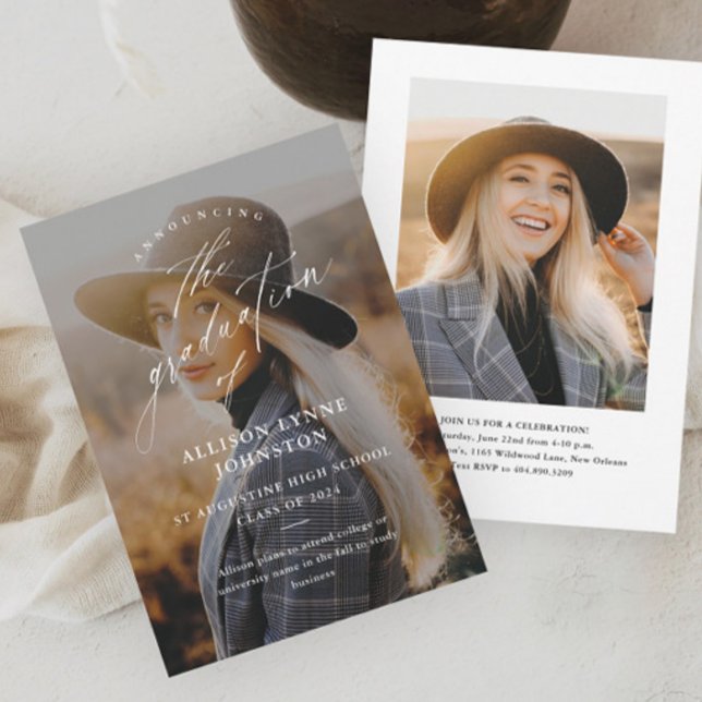Convite Elegant Script 2 Foto Formatura (Elegant script 2 photo graduation invitation announcement.)