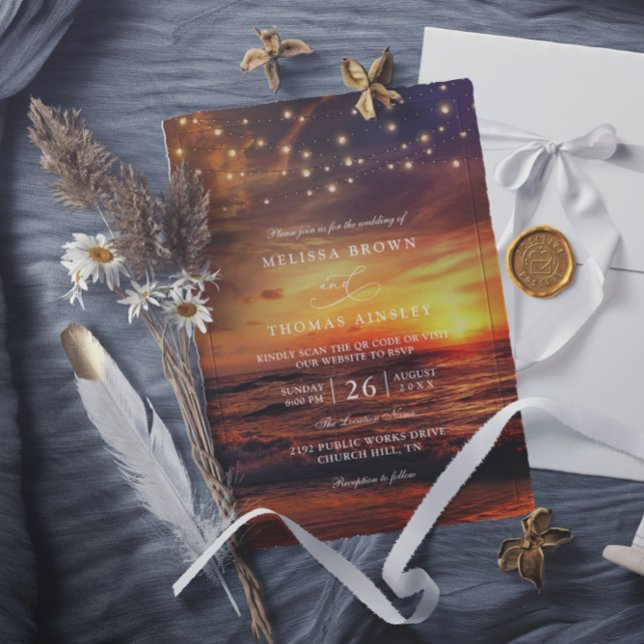 Convite Elegant String Lights Sunset Beach QR Code Wedding (Criador carregado)