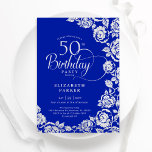 Convite Elegante 50º Aniversário Rosas de Prata Azul Real<br><div class="desc">Convite de aniversário real azul prateado floral 50º. Design elegante com rosas, folha de ouro falsa e letra de script de tipografia. A Trendy convida o cartão perfeito para uma festa de na moda. Pode ser personalizado para qualquer idade. Personalize com seus próprios detalhes. Impressos convites Zazzle ou modelo de...</div>