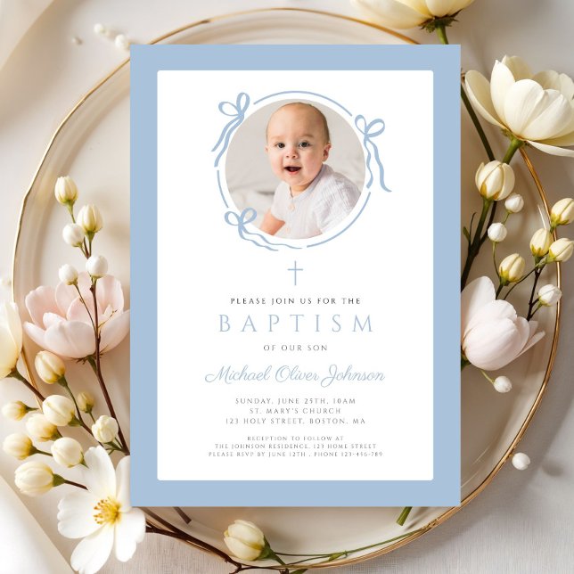 Convite Elegante Arco Bebê Azul Foto Batismo (Elegant Baby Blue Bow Photo Baptism Invitation)