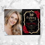 Convite Elegante Black Red Photo 50th Birthday<br><div class="desc">Elegante convite de 50 anos florais com sua foto. Design vermelho preto de vidro com ouro brilhante. Apresenta rosa vermelha, fonte de script e confetti. Perfeito para uma festa de comemoração de na moda adulto. Personalize com seus próprios detalhes. Pode ser personalizado para qualquer idade! Impressos convites Zazzle ou modelo...</div>