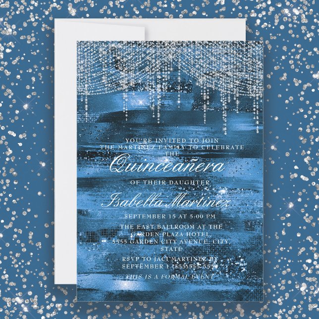 Convite Elegante Blue Silver String Luz Quinceañera (Elegant blue and silver string lights and glitter Quinceañera invitation)