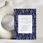 Convite Elegante Celebração Azul Festa de Hanukkah<br><div class="desc">Uma abordagem sofisticada do estilo de Hanukkah,  este padrão botânico azul e dourado traz calor e elegância à sua celebração do Festival das Luzes. Perfeito para convidar amigos e familiares para uma noite de luz de velas,  conexão e alegria.</div>