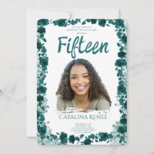 Convite Elegante de Quinceañera com Flores Rosadas