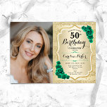 Convite Elegante Dourada Emerald Green Foto 50º aniversári<br><div class="desc">Elegante convite floral feminino para o 50º aniversário com sua foto. Design de vidro com ouro brilhante falso. Apresenta faixas, rosas verdes esmeraldas, fonte de script e confetti. Perfeito para uma festa de comemoração de na moda adulto. Personalize com seus próprios detalhes. Pode ser personalizado para qualquer idade! Impressos convites...</div>