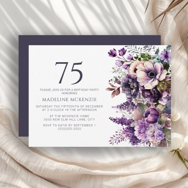 Convite Elegante Flores Roxas Adulto 75º Aniversário (Elegant purple and pink floral 75th birthday party invitation)
