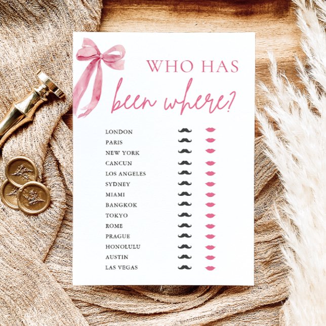 Convite Elegante Jogo da Memória Rosa Moderno com Laço (Elegant Modern Pink Bow Who Has Been Where Game)