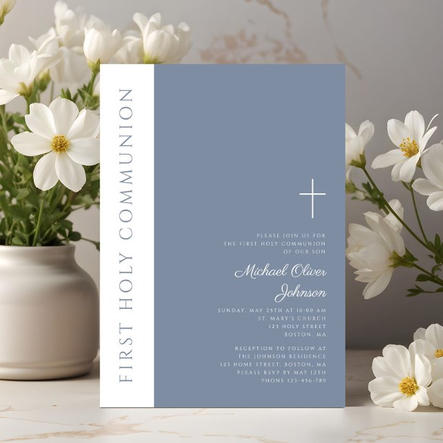 Convite Elegante Modern Dusty Blue Cross Primeira Comunhão (Elegant Modern Dusty Blue Cross First Communion Invitation)