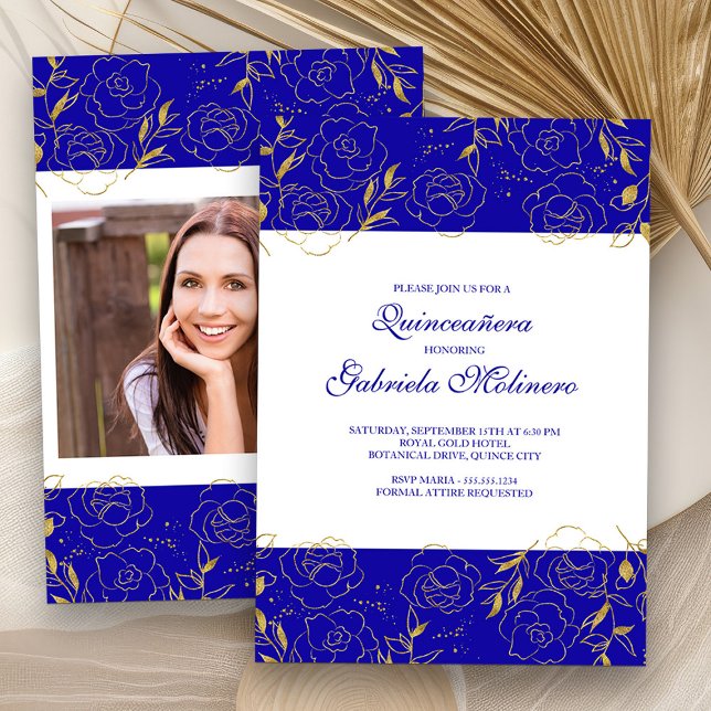 Convite Elegante Quinceanera Royal Blue Foto Dourada Flora (Photo Quinceanera Invitation from my Elegant Gold Flowers Quinceanera Collection)