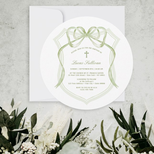 Convite Elegante Sage Green Arco Crest Baptism (Criador carregado)