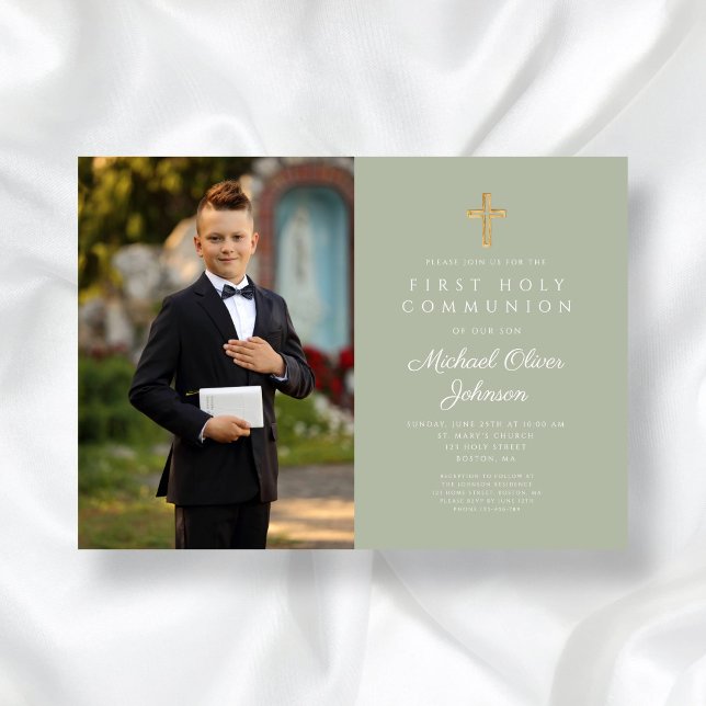 Convite Elegante Sage Green Photo Boy First Communing (Elegant Sage Green Photo Boy First Communion Invitation)
