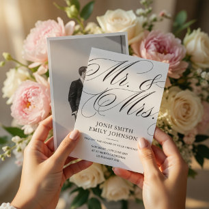 Convite Elegante Script de Foto de Casamento Sr & Sra Cali